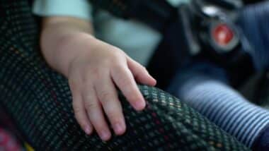 Ghế ngồi ô tô trẻ em bị thu hồi do nguy cơ chấn thương