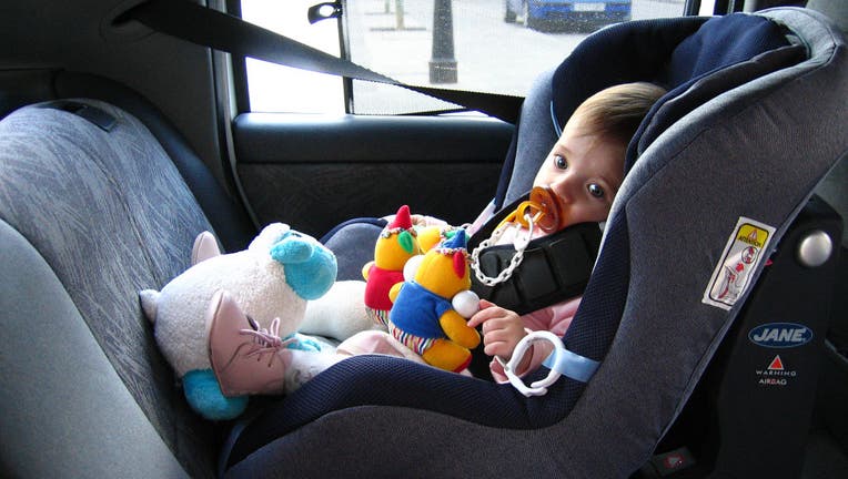 Luật ghế ngồi xe hơi cho trẻ em ở Michigan thay đổi
