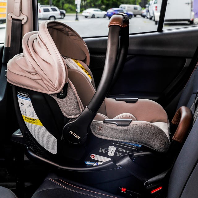 Romer Juni: Ghế Ngồi Xe Trẻ Em Sắp Lên Ngôi