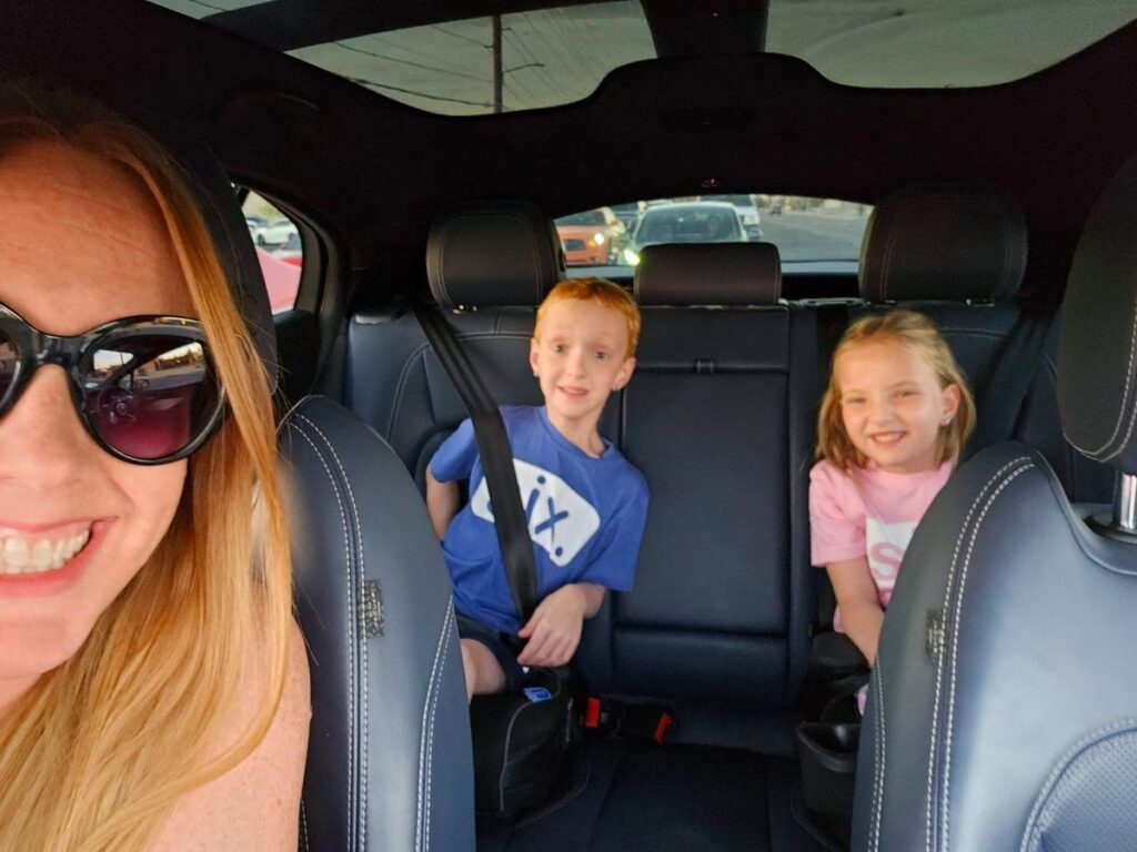 Trải nghiệm Waymo cùng trẻ nhỏ: Vui nhưng hạn chế